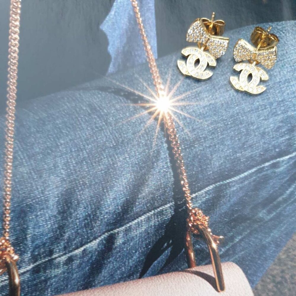 Fashion CC Stud Gold Crystals Bow Earrings Women Casual Formal Jewelry Gift